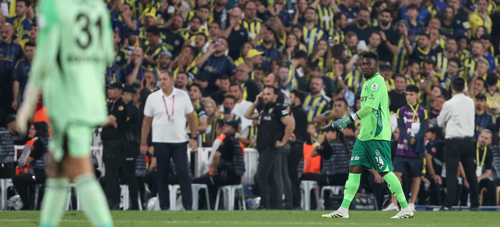 Man United’s Andre Onana shines on Trabzonspor debut despite loss to Fenerbahce – Man United News And Transfer News