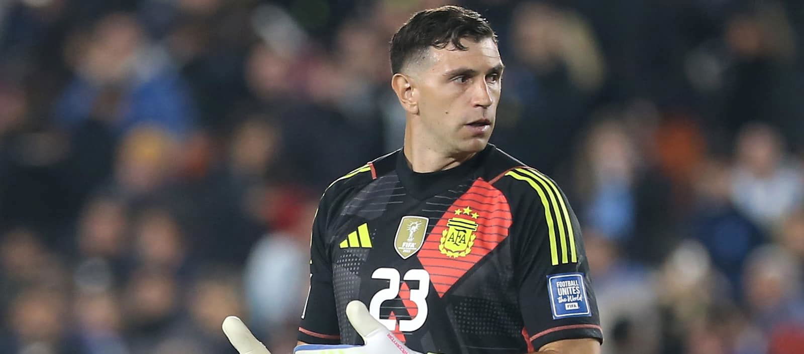 Emiliano Martinez: Man United target takes drastic step to seal move – Man United News And Transfer News